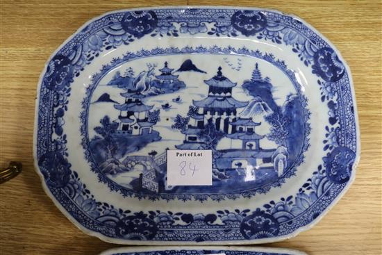 Two Chinese Export blue and white dishes width 28.5cm